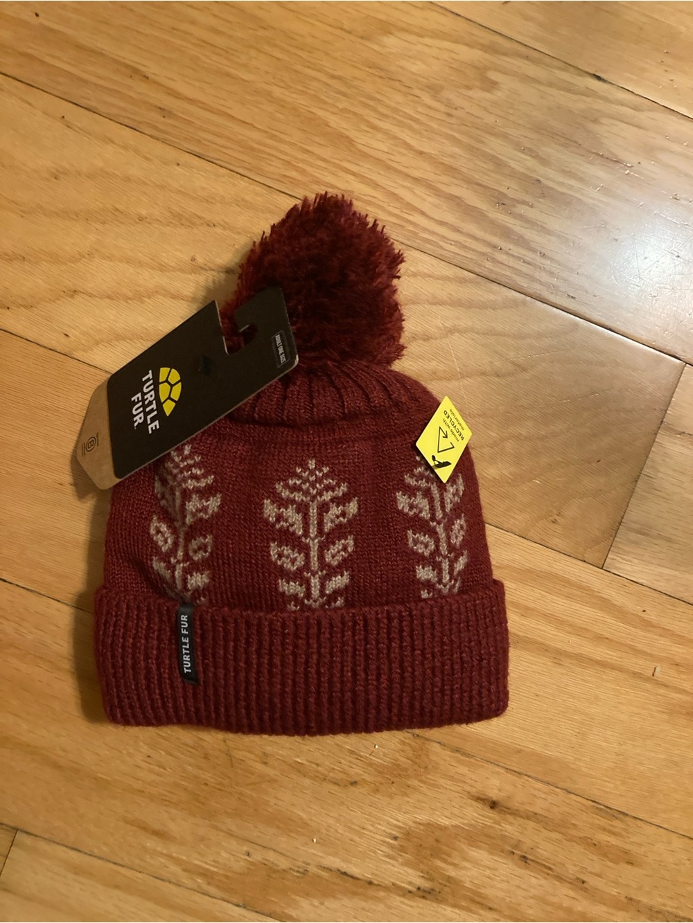 L.L. Bean Burgundy Pom Beanie Tuttle fur hat .